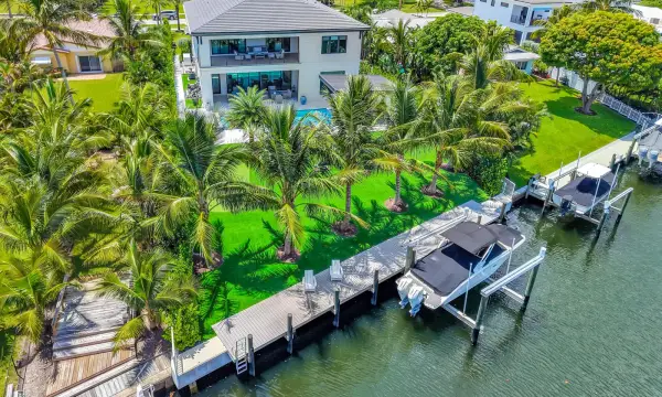 715 Ibis Way, North Palm Beach, FL 33408