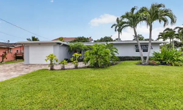 700 NE 70th Street, Boca Raton, FL 33487