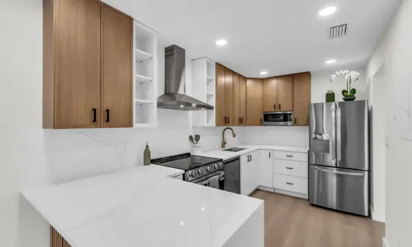 176 NW 106th Terrace, Pembroke Pines, FL 33026