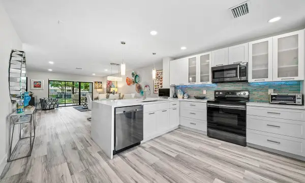 42 Stratford Lane W D, Boynton Beach, FL 33436