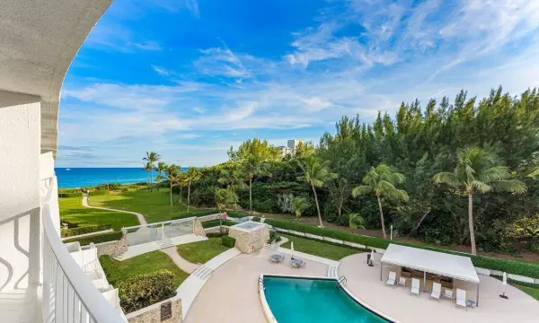 2774 S Ocean Boulevard 409, Palm Beach, FL 33480