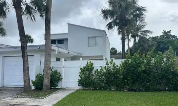 4660 NW 6th Court, Delray Beach, FL 33445