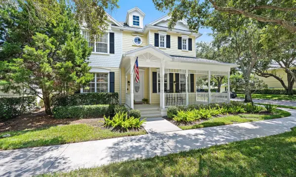221 New Haven Boulevard, Jupiter, FL 33458