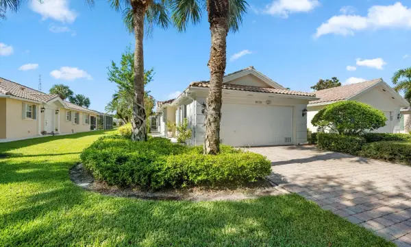 8038 Montserrat Place, Wellington, FL 33414