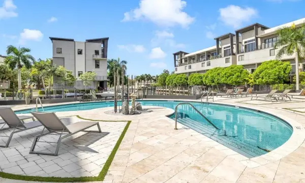 462 SE 1st Circle, Pompano Beach, FL 33060