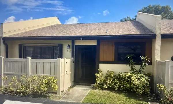 725 Banks Road, Margate, FL 33063