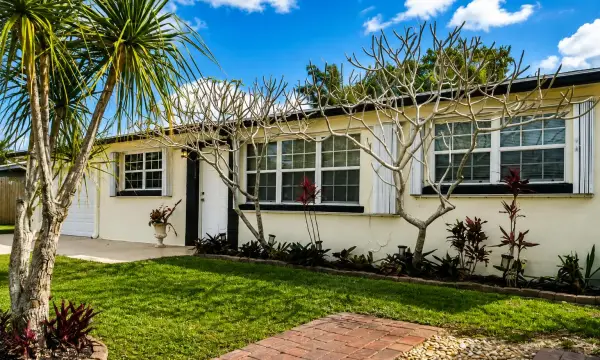 4344 S Mary Circle, Palm Beach Gardens, FL 33410
