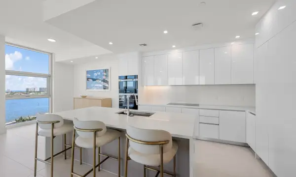 220 Lake Shore Drive 1001, Lake Park, FL 33403