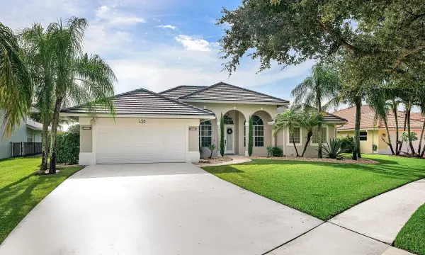 198 Cypress Trace, Royal Palm Beach, FL 33411
