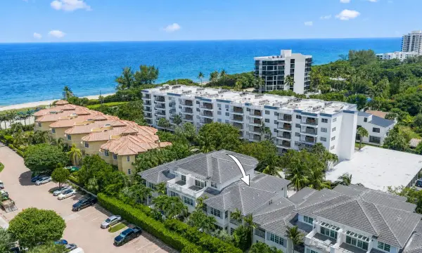 957 Sweetwater Lane, Boca Raton, FL 33431
