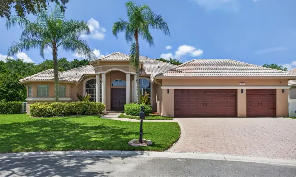 6161 NW 53rd Circle, Coral Springs, FL 33067