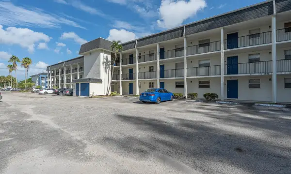 5100 SW 64th Avenue 204a, Davie, FL 33314