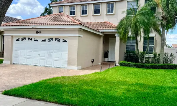 844 Falling Water Road, Weston, FL 33326