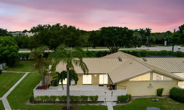 5799 Golden Eagle Circle, Palm Beach Gardens, FL 33418