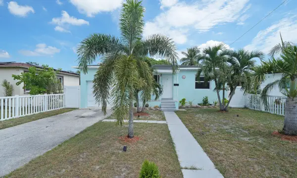 2517 Rodman Street, Hollywood, FL 33020