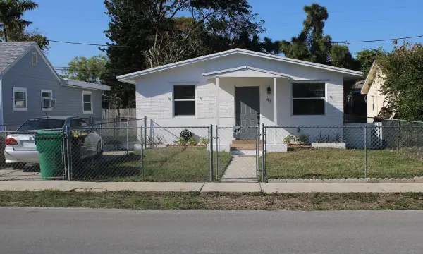 47 SE 12th Street, Dania Beach, FL 33004