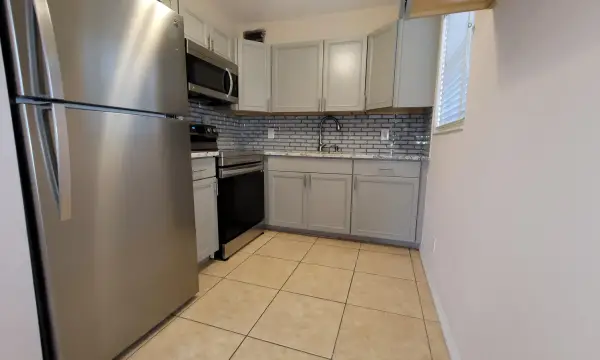 208 Easthampton I, West Palm Beach, FL 33417