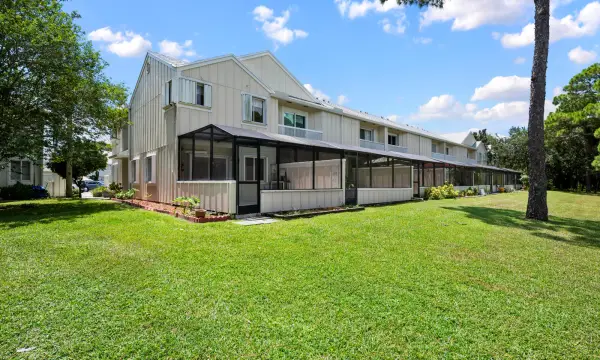 6151 Riverwalk Lane Unit 8, Jupiter, FL 33458