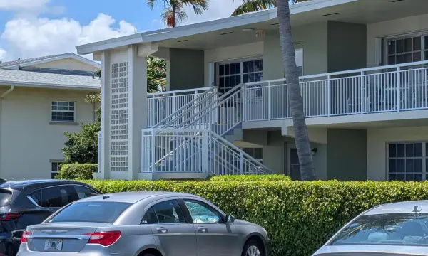 930 SE 9th Avenue 11, Pompano Beach, FL 33060