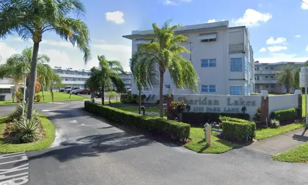 2200 Park Lane 107, Hollywood, FL 33021
