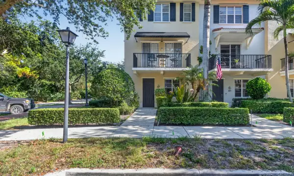 169 Cat Rock Lane, Jupiter, FL 33458