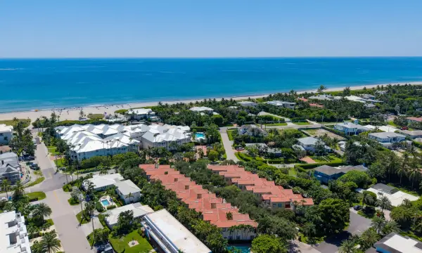 1027 Coralina Lane, Delray Beach, FL 33483