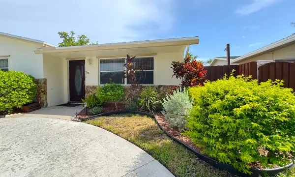 310 SE 4th Terrace, Dania Beach, FL 33004