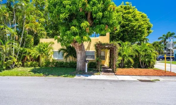 1602 N L Street, Lake Worth Beach, FL 33460