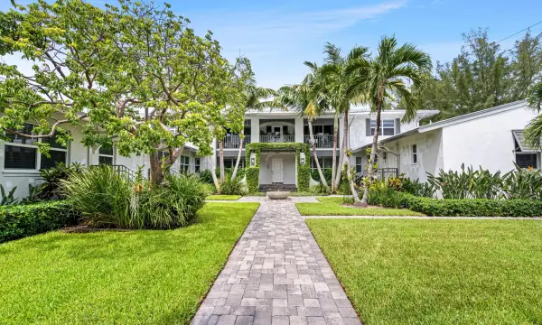 1025 Casuarina Road 7, Delray Beach, FL 33483