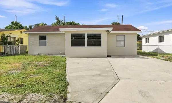 1217 W 32nd Street, Riviera Beach, FL 33404
