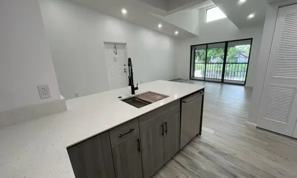 712 Sunny Pine Way C3, Greenacres, FL 33415