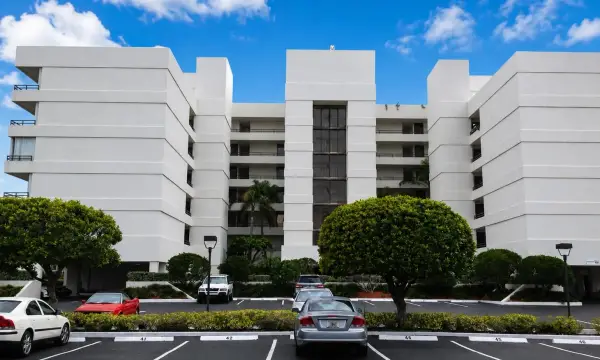 3555 S Ocean Boulevard 411, South Palm Beach, FL 33480