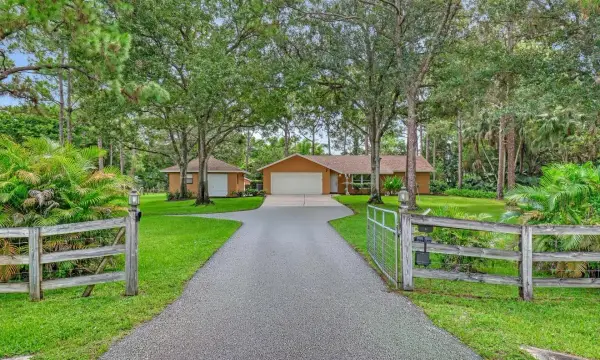 17212 130th Avenue N, Jupiter, FL 33478