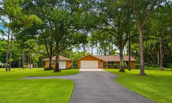 17212 130th Avenue N, Jupiter, FL 33478