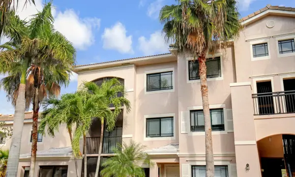 2801 Sarento Place 304, Palm Beach Gardens, FL 33410