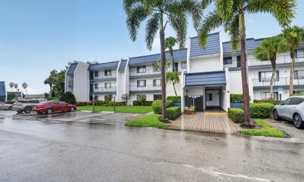 4483 Luxemburg Court 103, Lake Worth, FL 33467