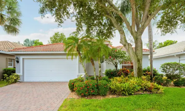 6806 Rienzo Street, Lake Worth, FL 33467