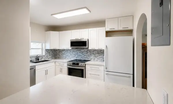 9411 N Hollybrook Lake Drive 309, Pembroke Pines, FL 33025