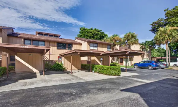 9942 Royal Palm Boulevard, Coral Springs, FL 33065