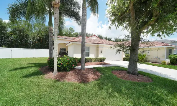 6376 Barton Creek Circle, Lake Worth, FL 33463