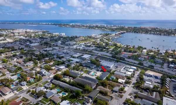 324 W Pine Street 11, Lantana, FL 33462