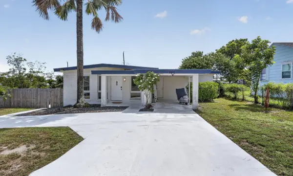 840 Bradley Street, West Palm Beach, FL 33405