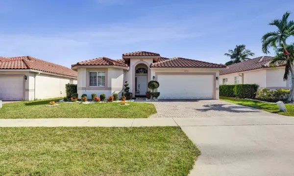 7572 Parkside Lane, Margate, FL 33063