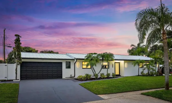 360 Saturn Avenue, Tequesta, FL 33469