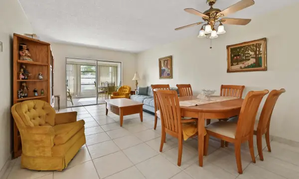 3506 NW 49th Avenue 603, Lauderdale Lakes, FL 33319