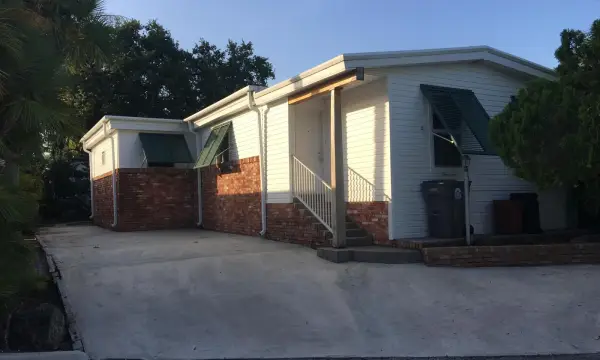 2911 Tangerine Lane, West Palm Beach, FL 33403