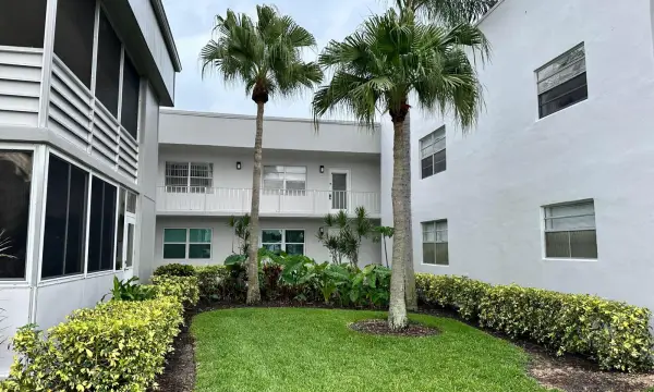 811 Flanders Q, Delray Beach, FL 33484