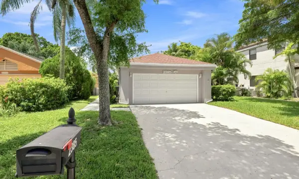 2385 NW 34th Terrace, Coconut Creek, FL 33066