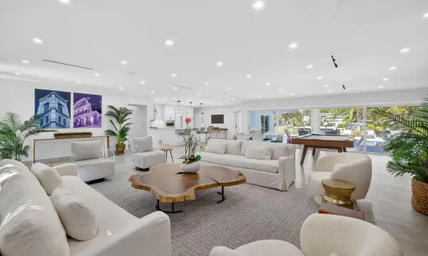 41 S Compass Drive, Fort Lauderdale, FL 33308