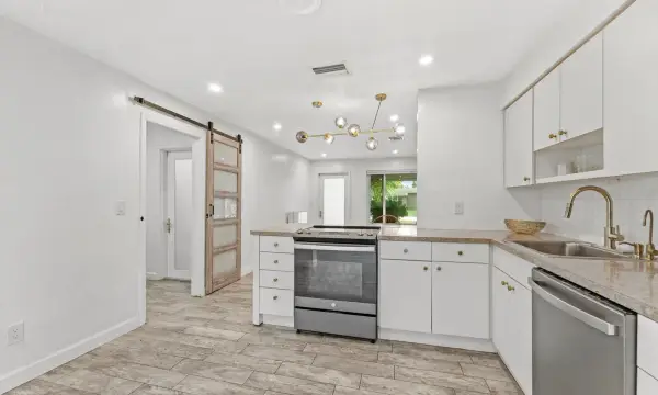 4641 SW 25th Terrace, Dania Beach, FL 33312